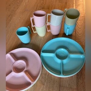 Vintage 1950’s Gothamware Divided plates- Retro
Set of 8 plates 7 mugs